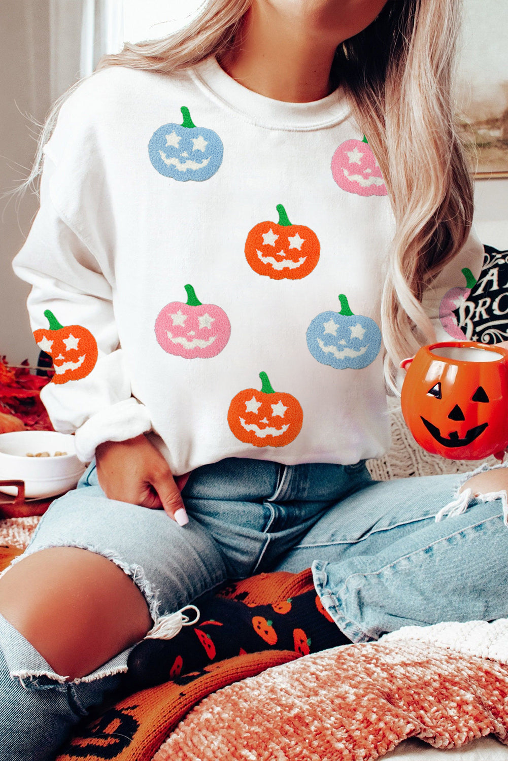White Cute Halloween Pumpkin Sequins Patch Graphic Sweatshirt 8245a72138747e38