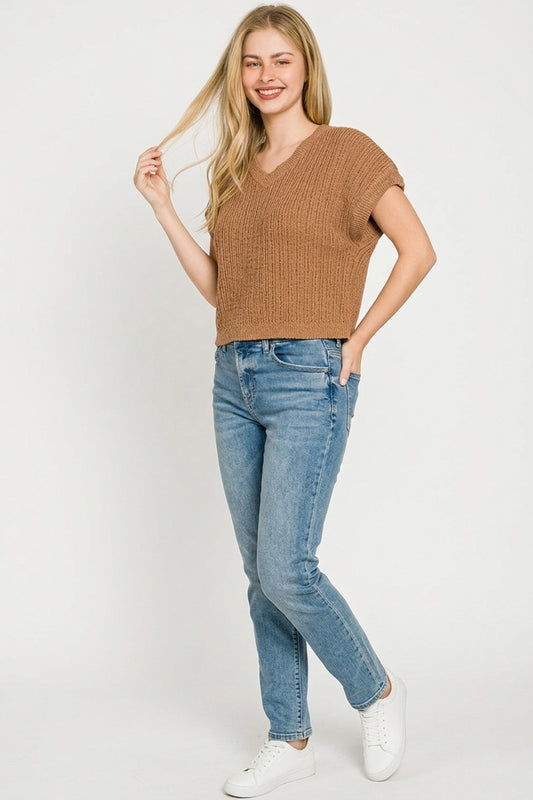 Textured Knit V-Neck Cropped Sweater 824ea41e-7ad5-4013-9cea-6211cda16144-Max