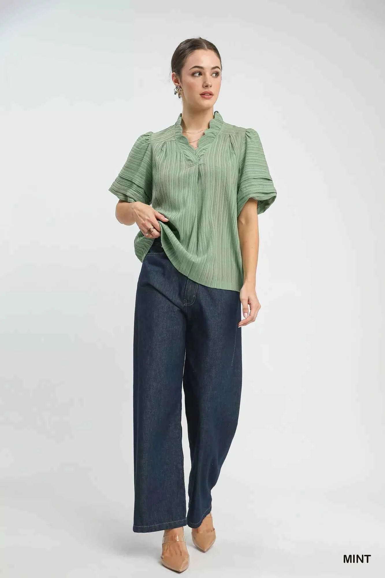 Umgee Seersucker Bubble Sleeve V-Neck Blouse 82511e92-3c05-468c-86df-53a7a28d581f-Max-Origin