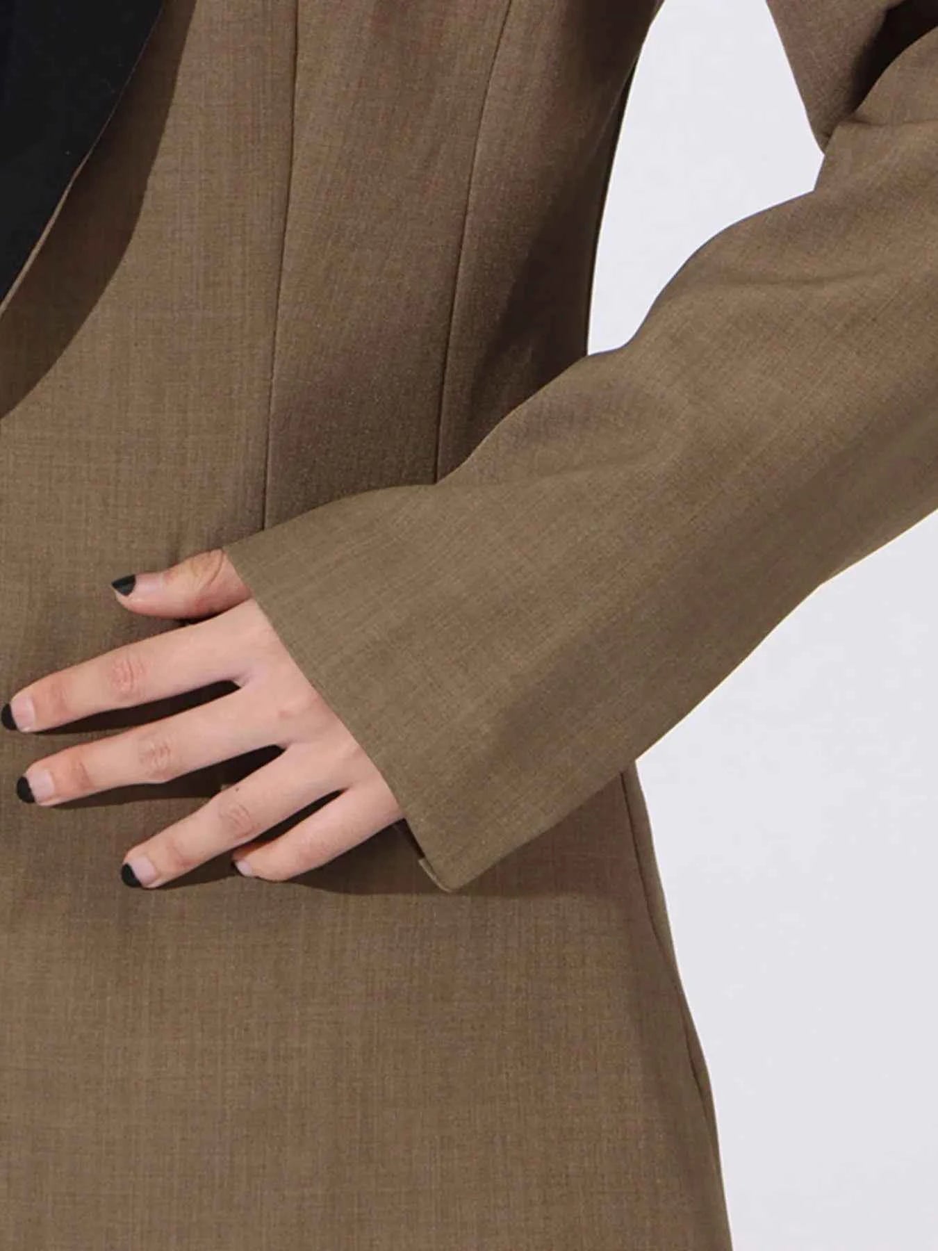 Contrast Lapel Collar Long Sleeve Blazer 82c98cef-8f38-473f-b053-40cd2a36c5c4-Max-Origin