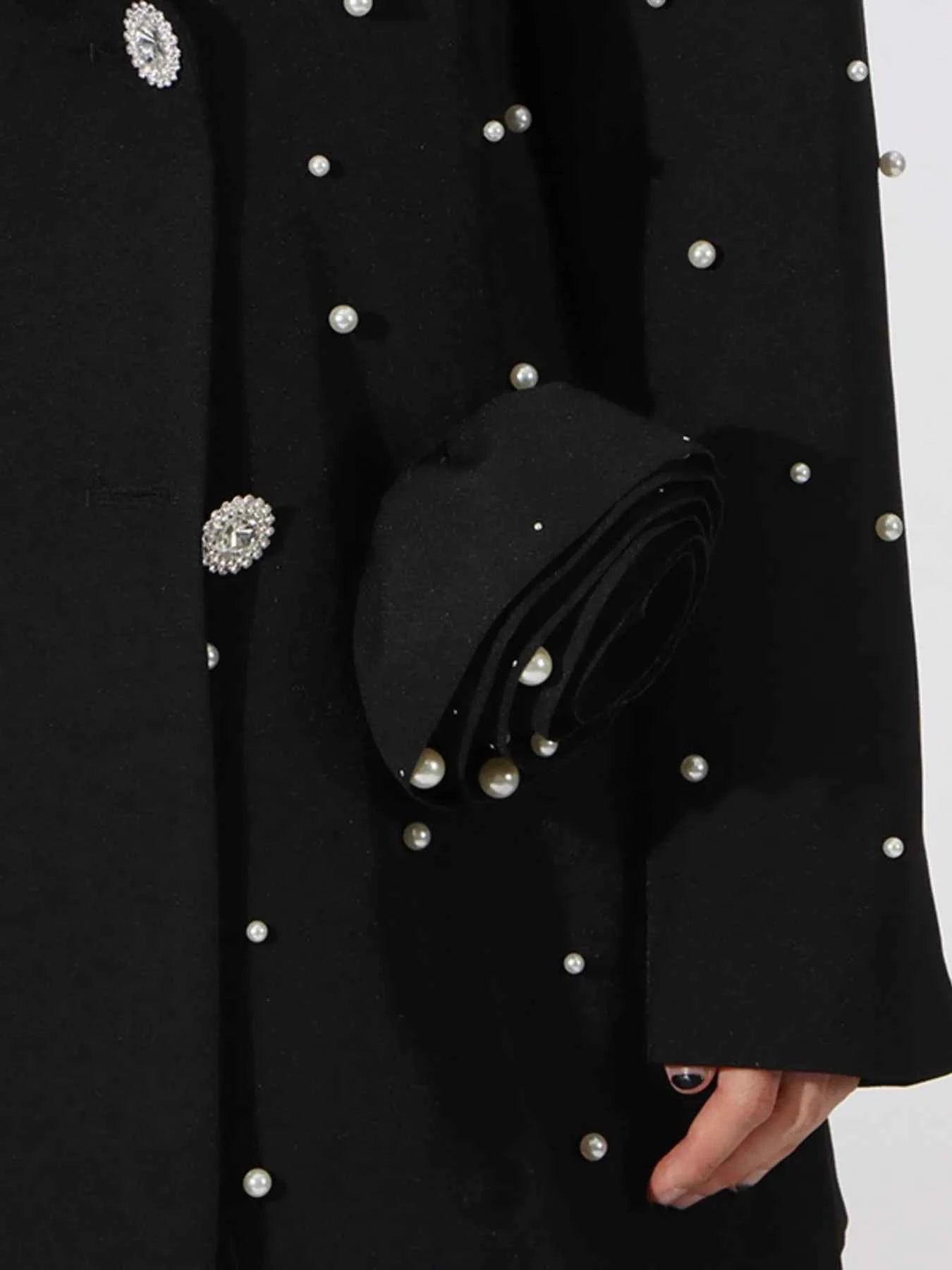 Pearl Embellished Double-Breasted Blazer 82d54a2a-63e3-4327-9339-5ebbbf2a8127-Max-Origin