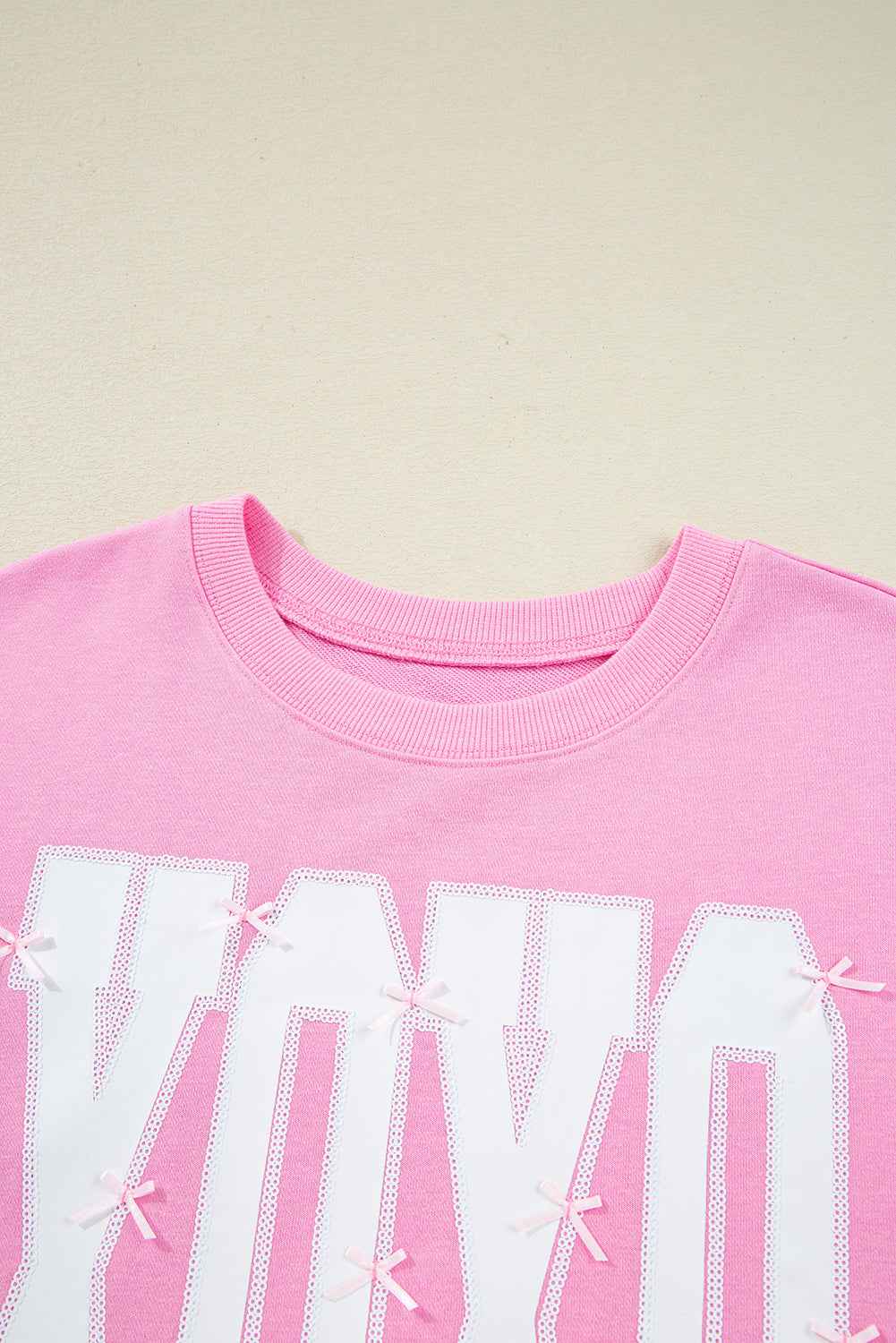 Pink Bow Sequin XOXO Letter Graphic Exposed Seam Baggy Sweatshirt 83039e54837d7b20