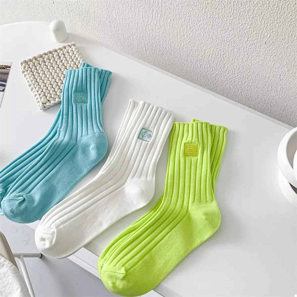 Breathable Ribbed Knit Crew Socks 831f289b-2c48-4250-9e30-74c7d12625c8-Max-Origin