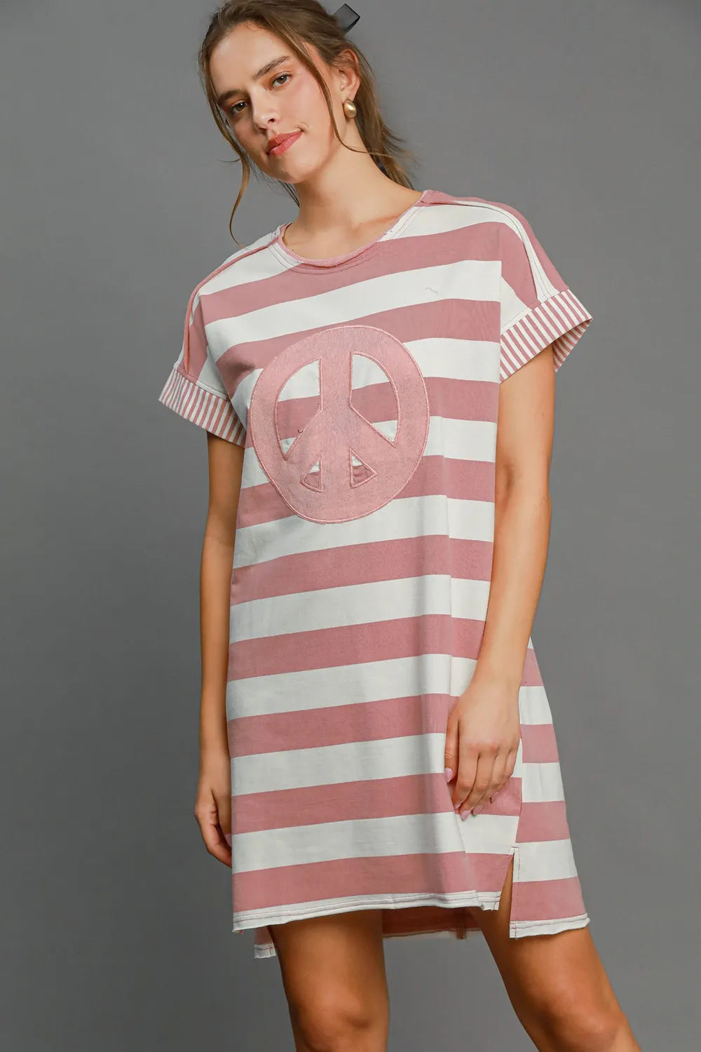 Umgee Peace Applique Striped Short Sleeve Mini Dress 83383568-84b1-46e0-a13a-4e089b437e36-Max