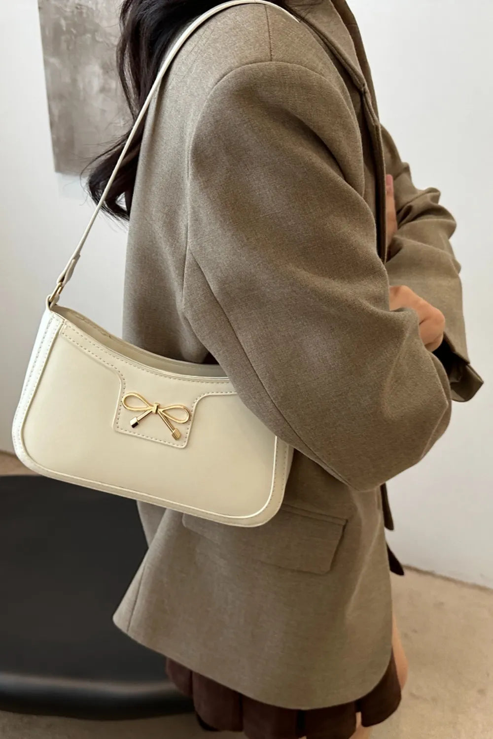 Bow Trim PU Leather Shoulder Bag 835b2761-9f28-4dcb-9162-78aa8aedfb1a-Max