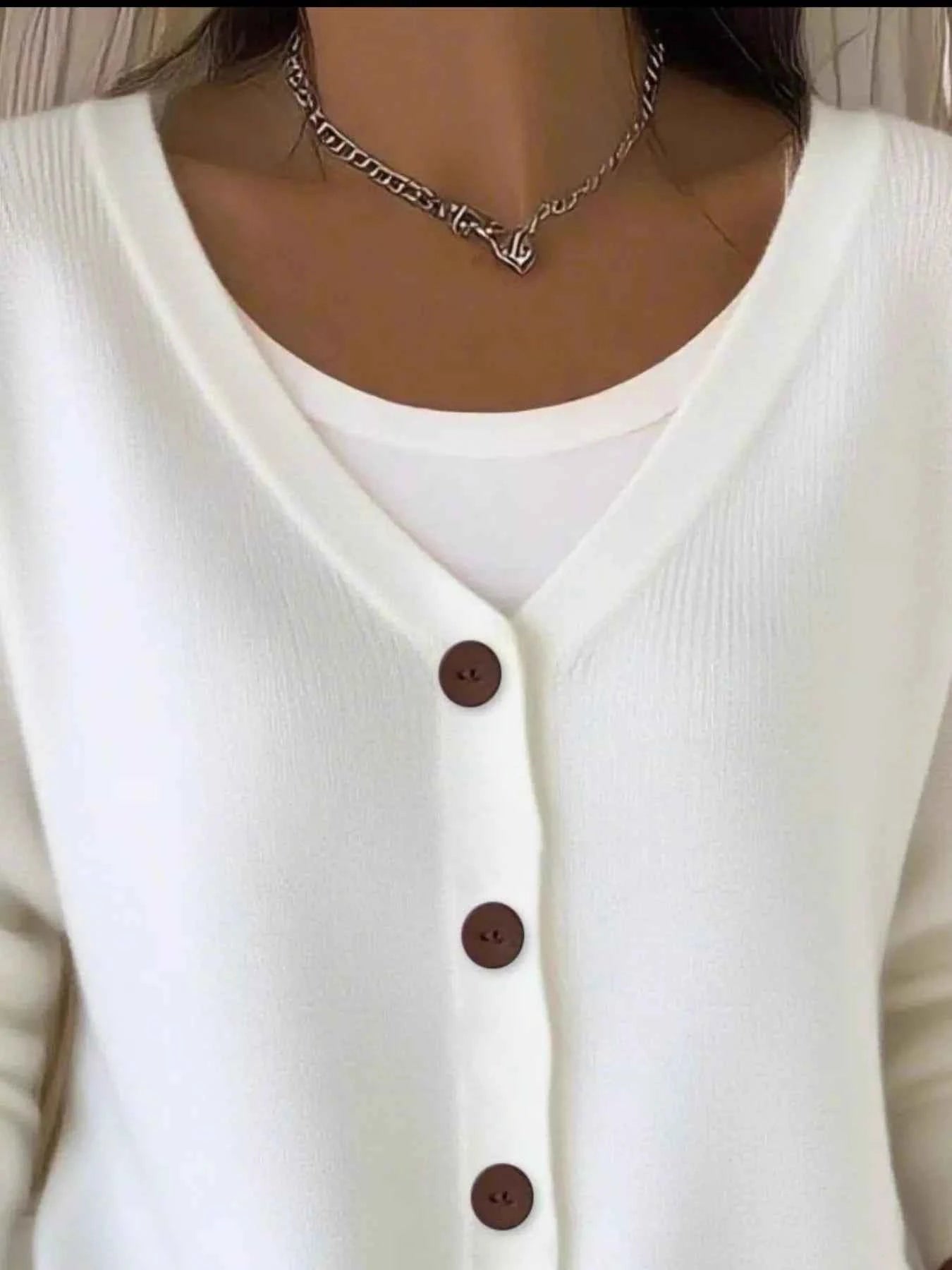 Full Size Button-Front V-Neck Cardigan Plus Size 8383cf07-5c5f-45ce-a470-de72589433e5-Max-Origin