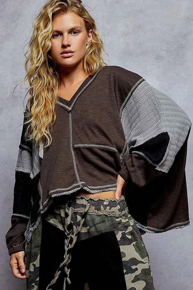 POL High-Low Hem Contrast Stitching V-Neck Top Dark Gray 84229150-d649-43bf-b321-c38613bdb69a-Max-Origin