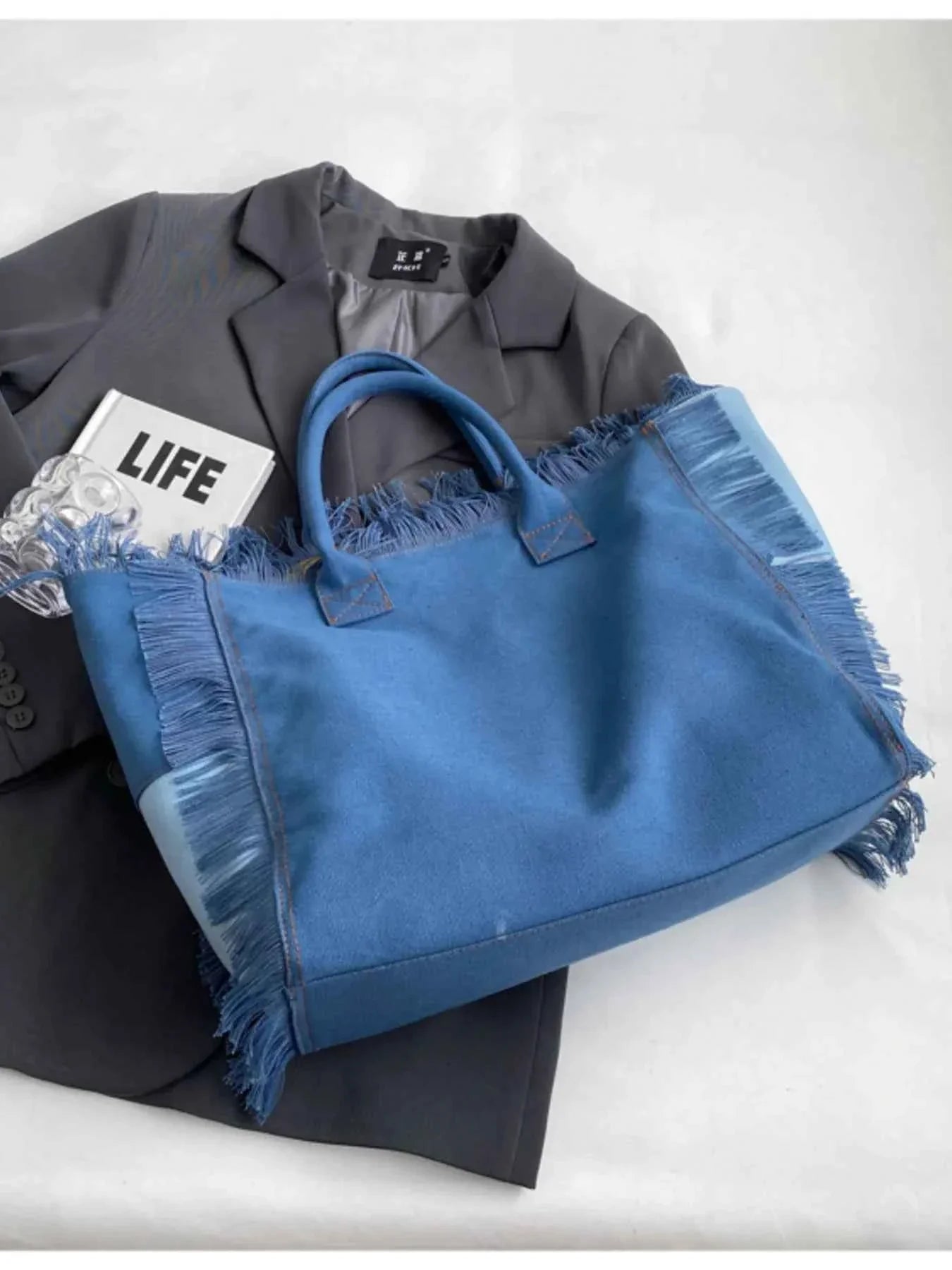 Fringe Letter Canvas Tote Bag 844b08e18b5748c38a8c13ccce0af7ef-Max-Origin