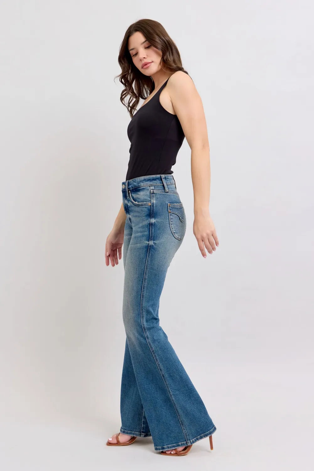 Judy Blue MR Tummy Control Vintage Wash Jeans 84d78a9a-1ff1-4486-8e50-fb24f736eb77-Max