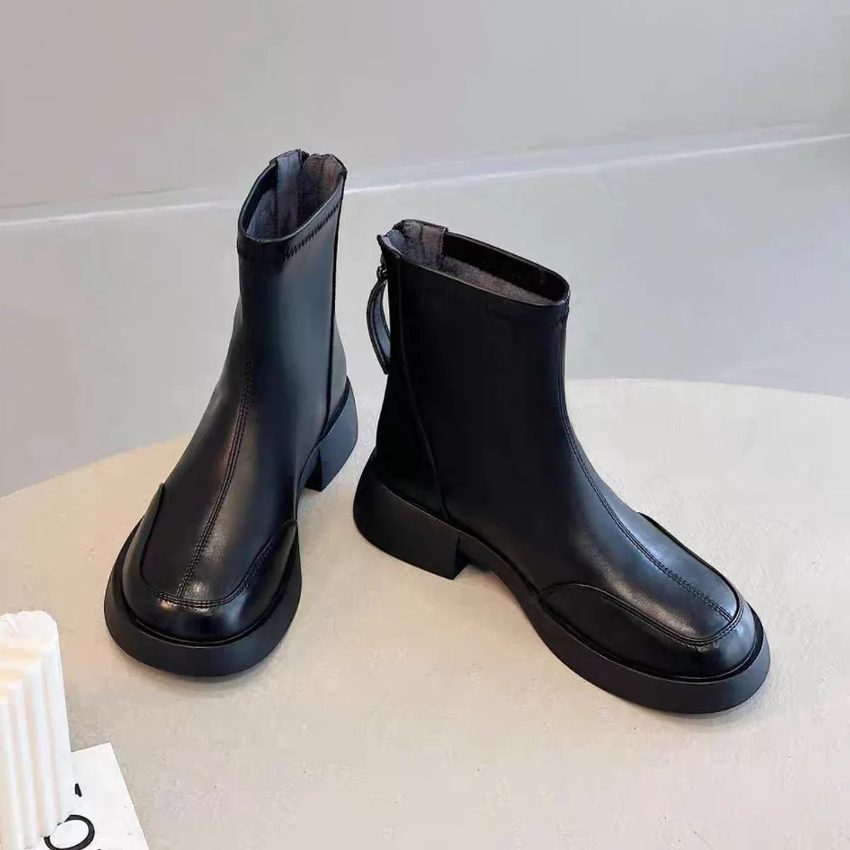 Round Toe Block Heels Boots 850e59e9-69ba-41a6-8ee9-068f0ac8ab2e-Max-Origin