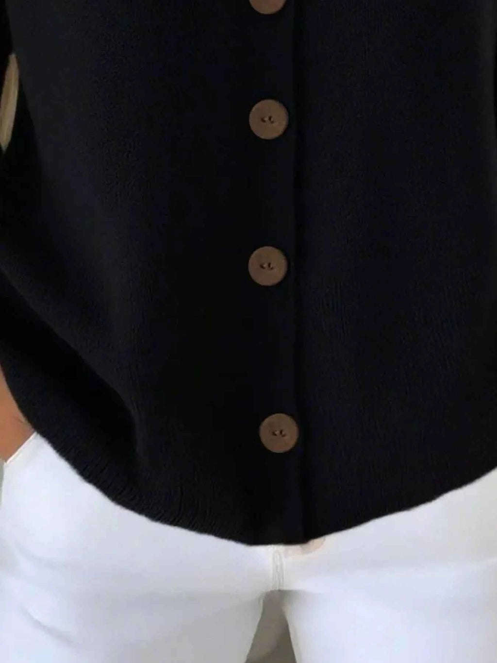 Full Size Button-Front V-Neck Cardigan Plus Size 8522e7b8-5759-4cb5-80de-838020902ffa-Max-Origin