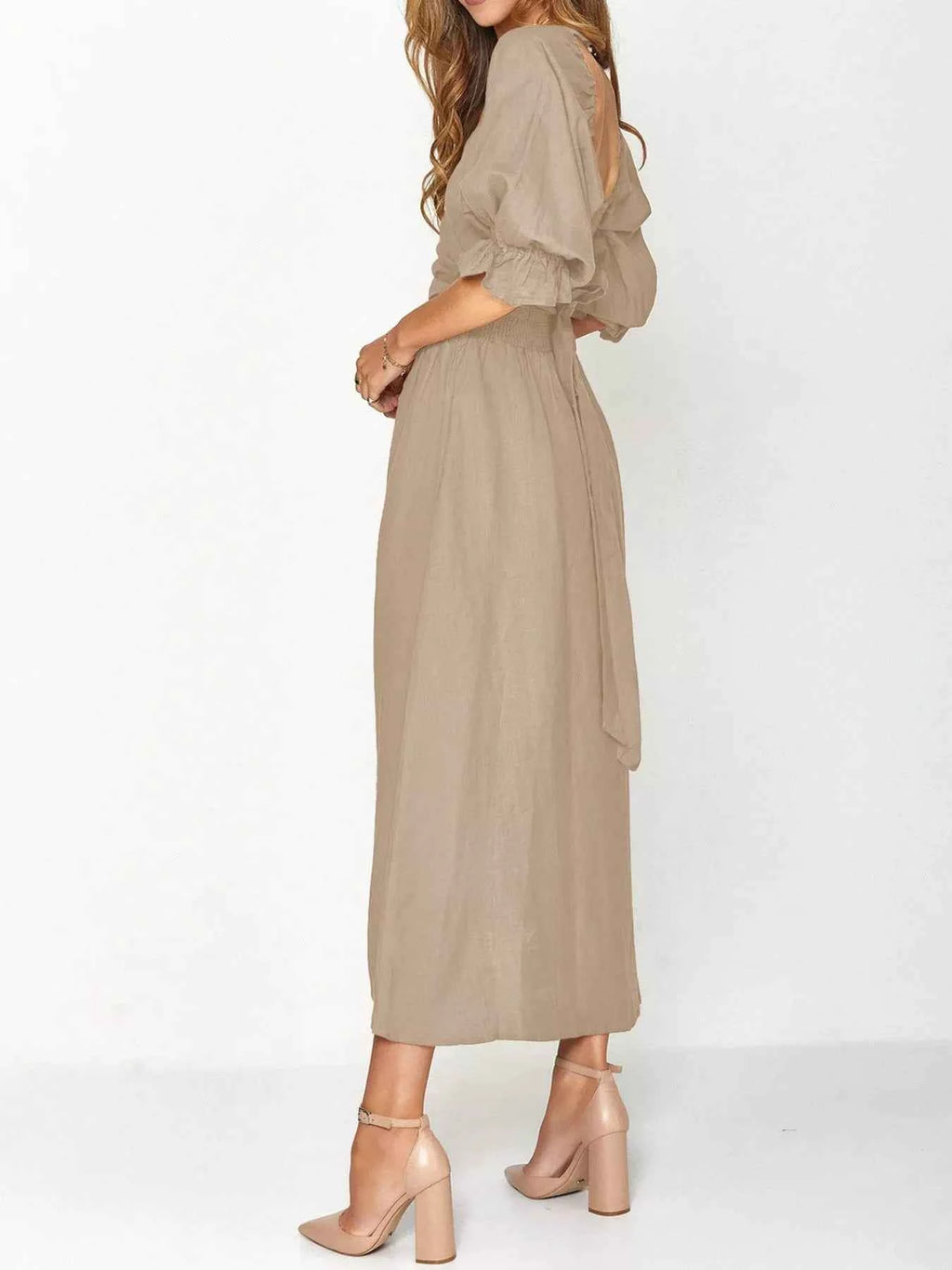 Smocked Puff Sleeves Midi Dress 8523deac-9ec5-4fd7-9cc7-ded1b258804a-Max-Origin
