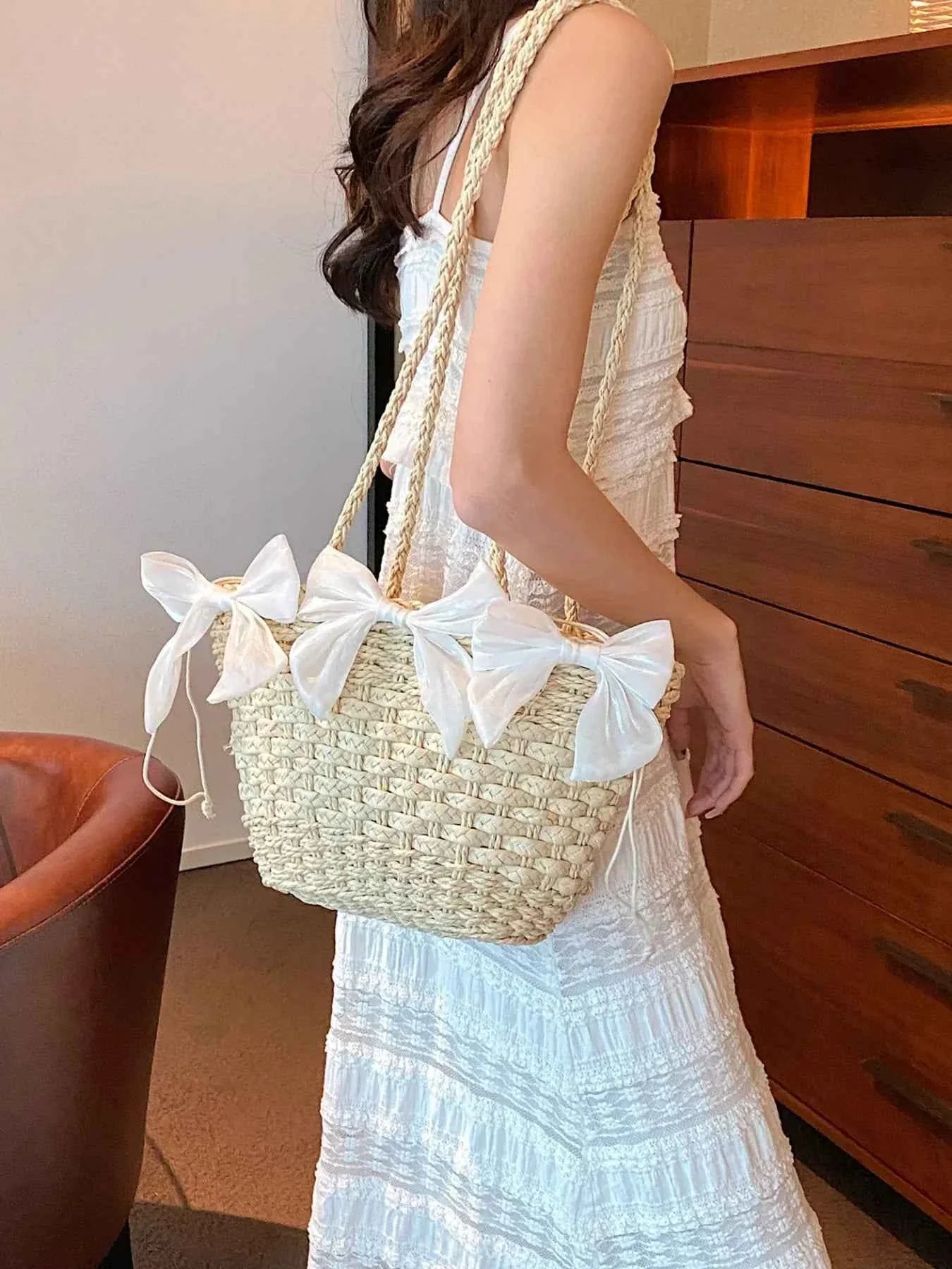 Bow Braided Shoulder Bag 853392f3e8474406a60df29ed4a8b1e4-Max-Origin