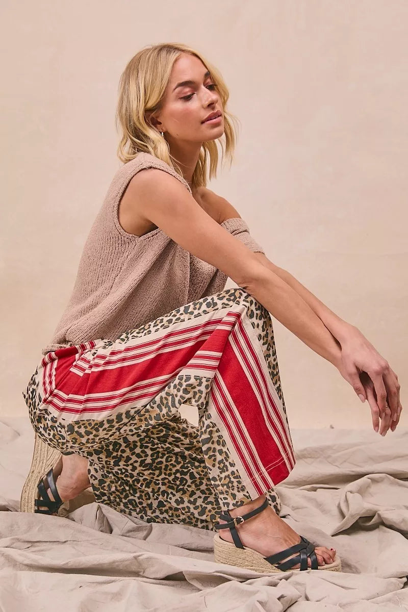 BiBi Leopard Print Pants with Side Contrast and Tucking Welt Pocke 853d9bfa39744dcb90b2e32c1be1ef5f-Max-Origin