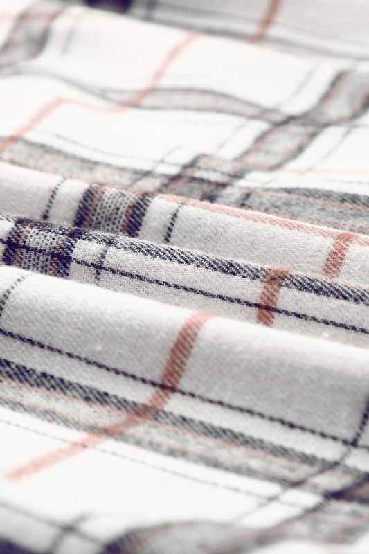 Plaid Side Slit Oversized Shacket 854bce75-c9f5-4519-b029-6acd0db86f50