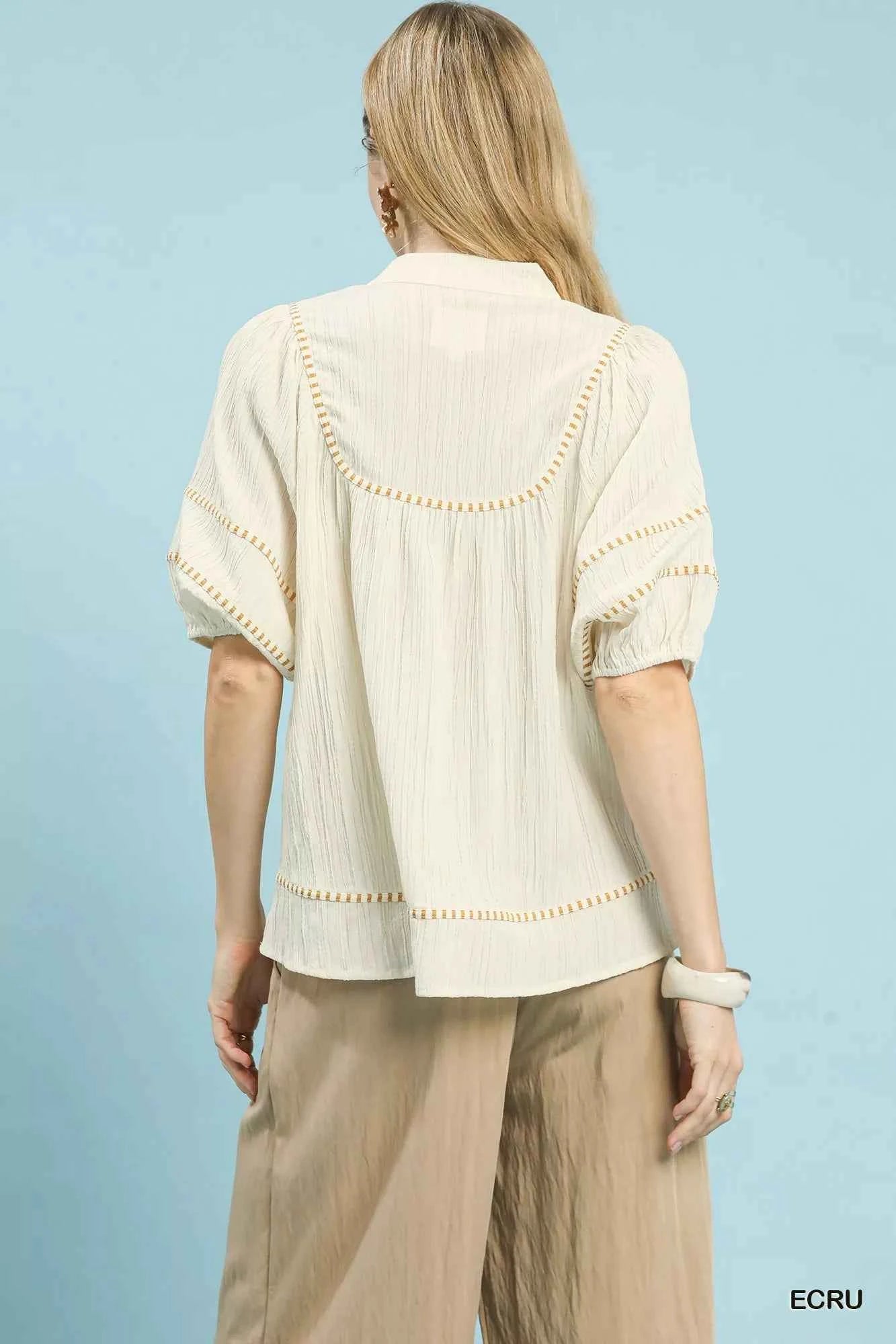 Umgee Textured Short Sleeve Top with Contrast Trim 854e9ae6-a1b4-46af-9e36-a6eb3c24553b-Max-Origin