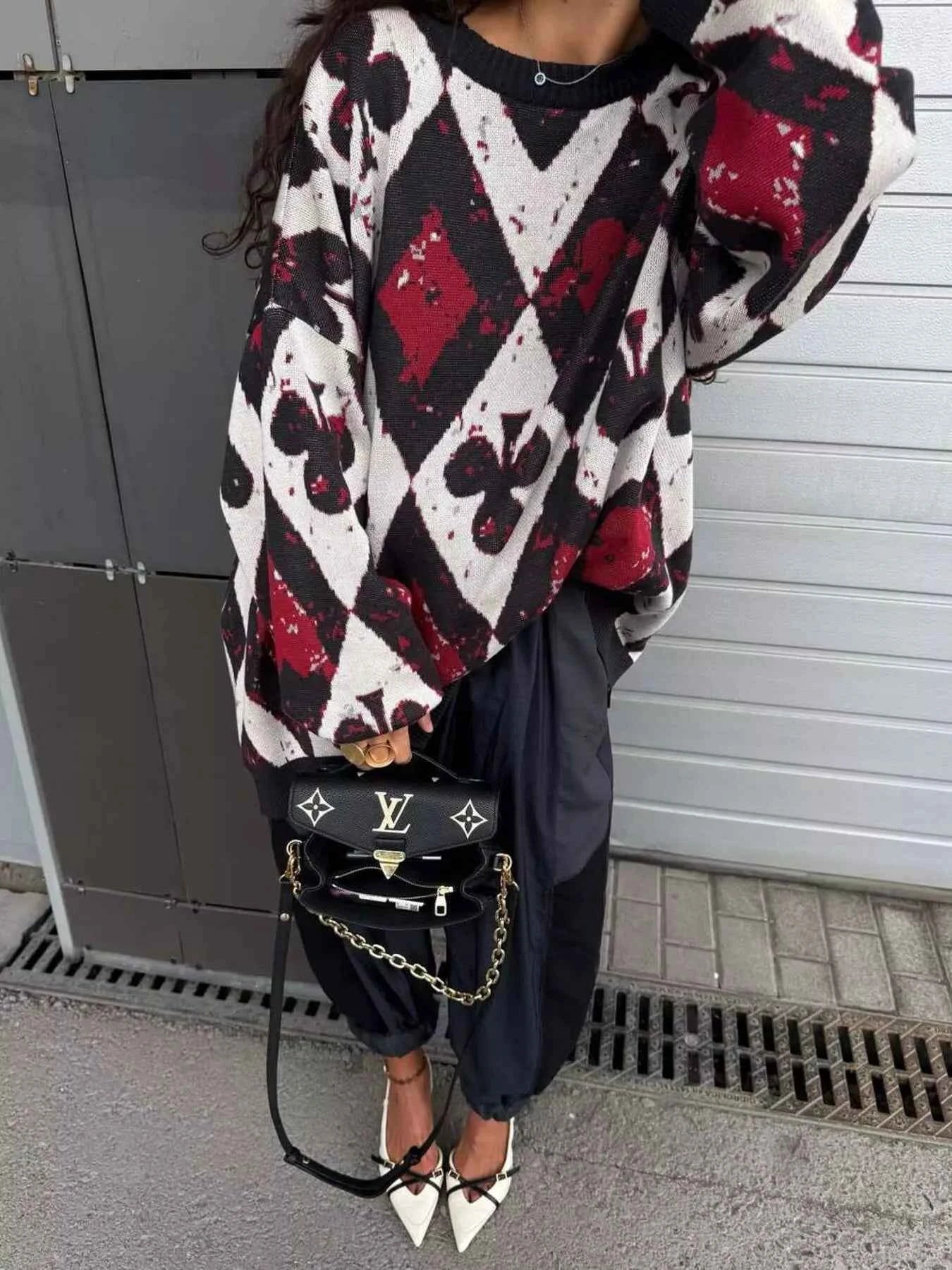 Contrast Diamond Round Neck Long Sleeve Sweater Black 857865545bfa4bd0981fe90618ad4d3f-Max-Origin