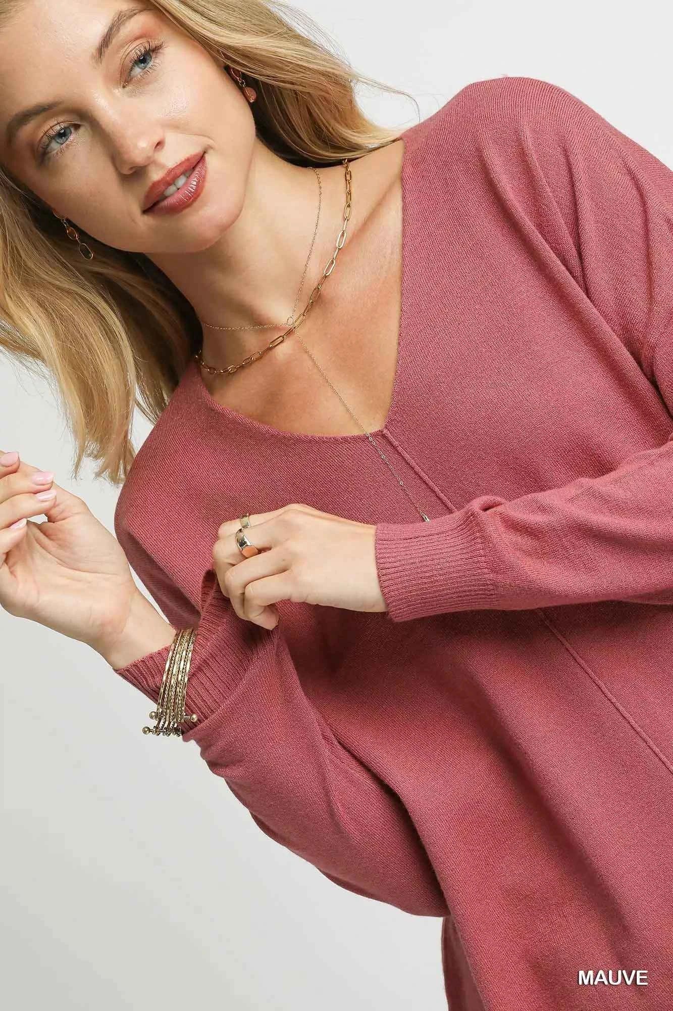 Umgee V-Neck High Low Hem Knit Top with Side Slit 8591b7dc-49c3-41af-b7ff-aa2614575b98-Max-Origin