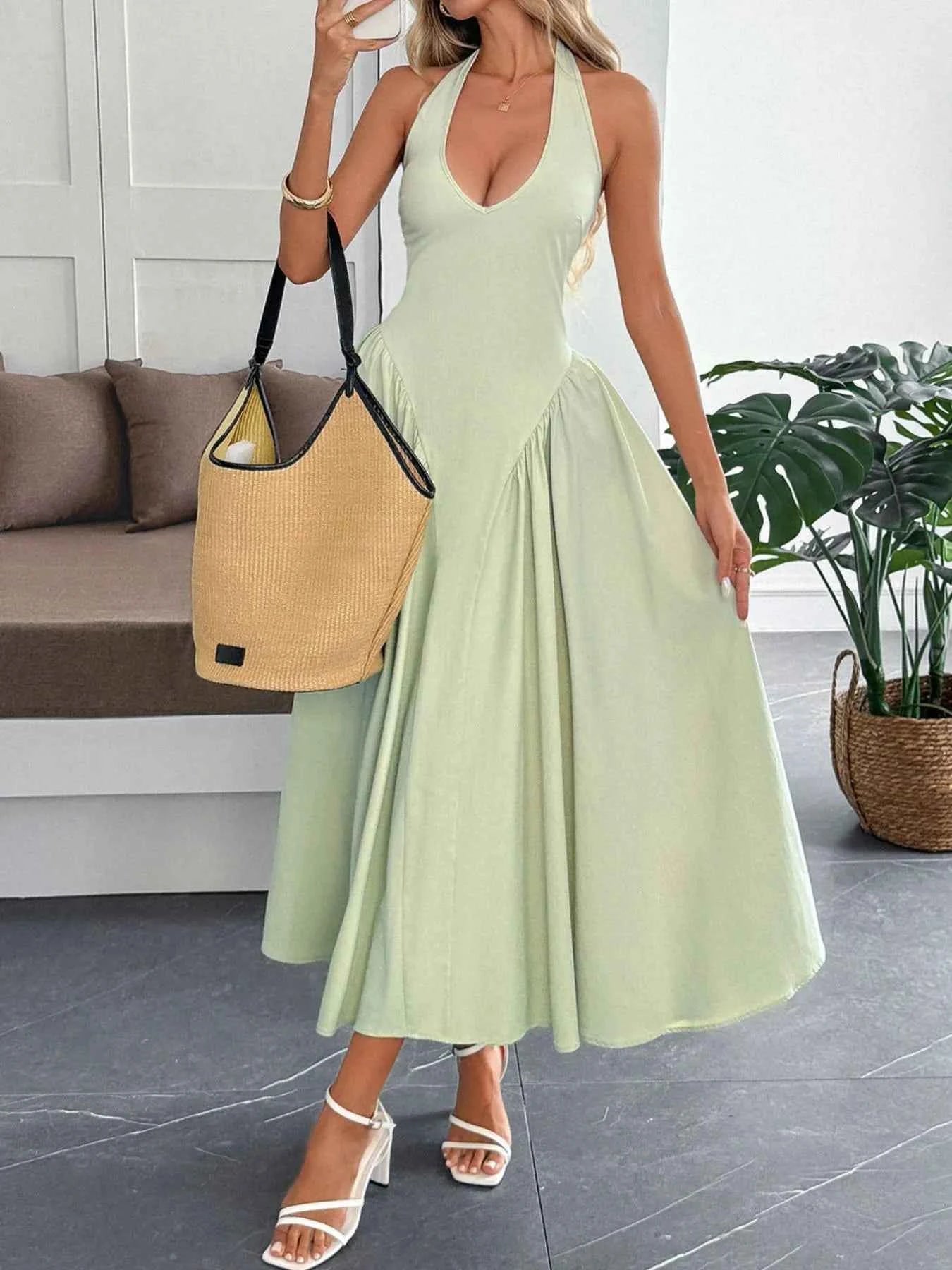 Halter Neck Ruched Midi Dress Light Green 85a5fcff-d3f1-4ad3-ad8b-a0480384ca86-Max-Origin