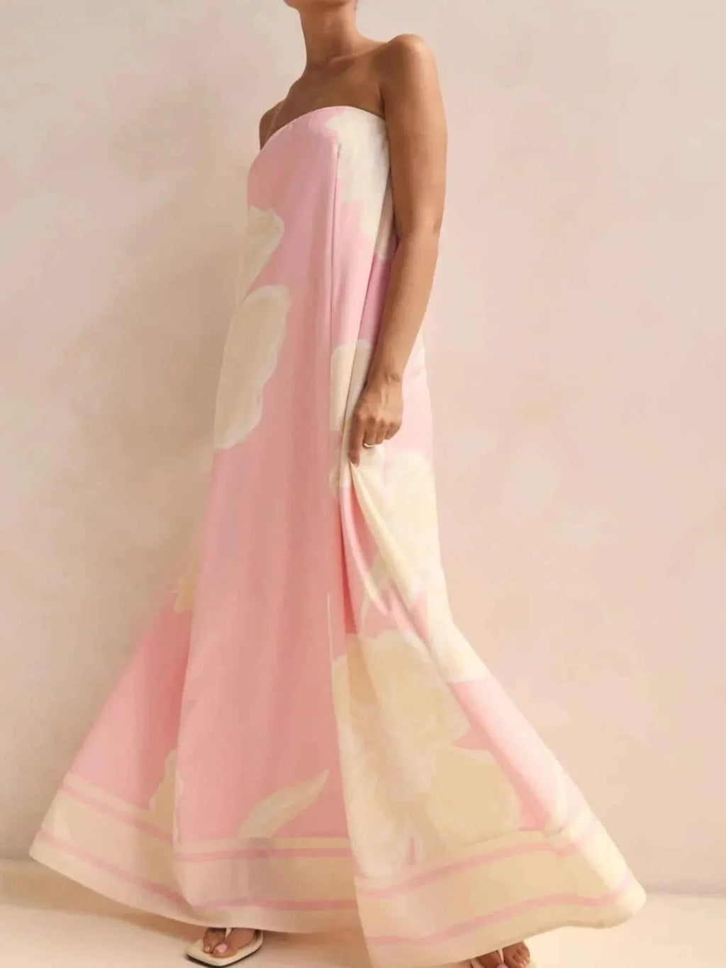 Smocked Printed Tube Maxi Dress 85b5f063-f7f0-4c47-8d49-b9742a3dba59-Max-Origin