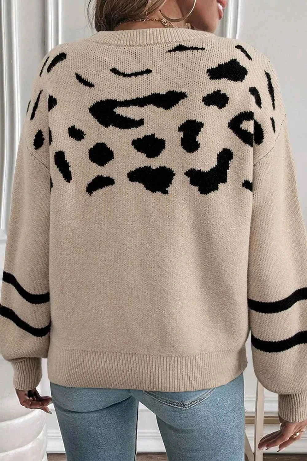 Leopard Round Neck Dropped Shoulder Sweater 85d7fe90-8bb2-493d-b557-3c2ffc90a33f-Max-Origin