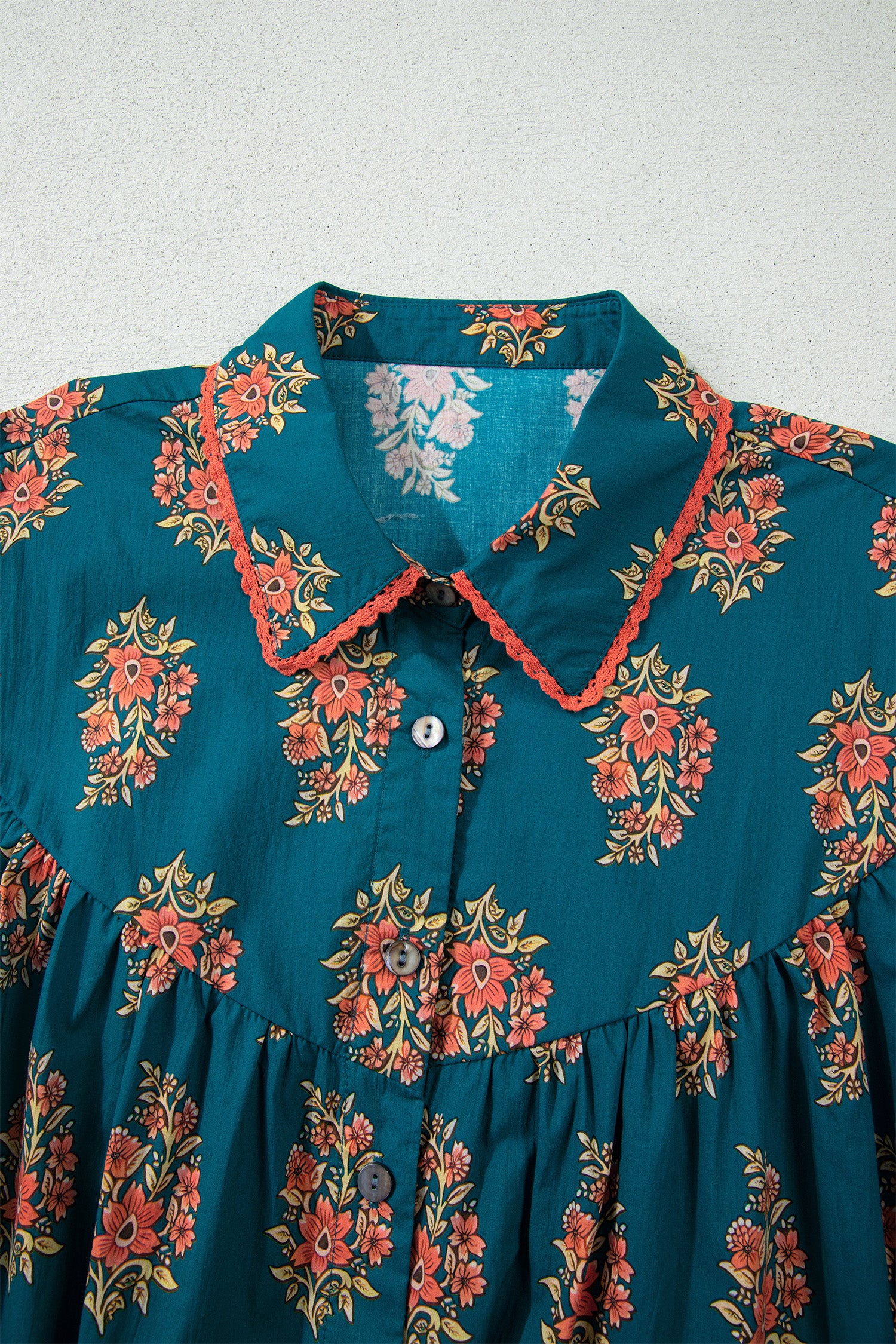 Green Plus Size Floral Print Contrast Lacy Trim Pleated Loose Shirt 8600f4c68a4af700