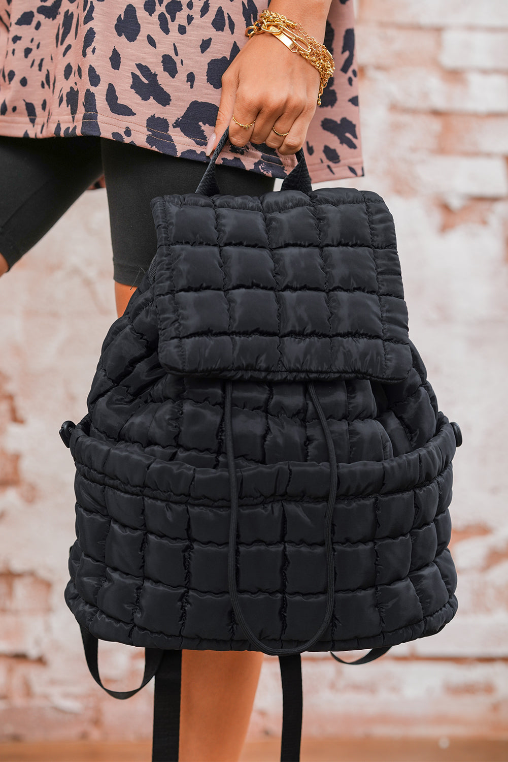 Black Solid Flapped Quilted Puffer Backpack Black ONE SIZE 100%Polyester 8621b159c538f2b7