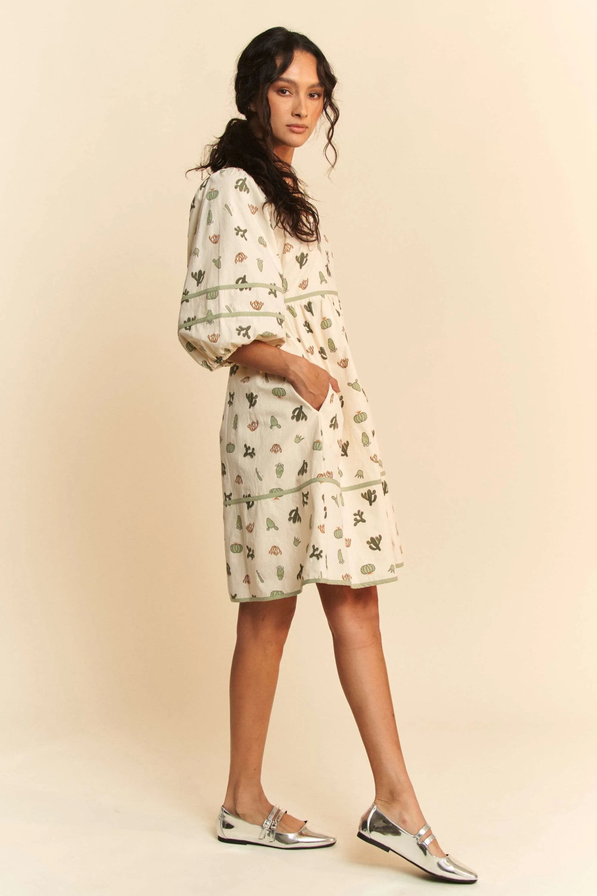 Davi & Dani Cactus Printed Poplin Contrast Piping Mini Dress 8633810b67bb4488adcb1bcf459ac07e-Max-Origin