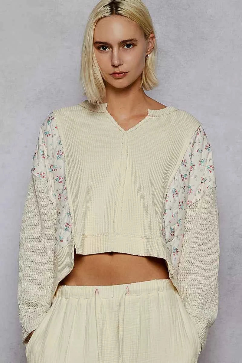 POL Mix Thermal Floral Pattern Quilted Knit Cropped Top with Raw Edge Detail 86b7f0cc-e589-4282-9f27-80e7fa1bdf87-Max-Origin