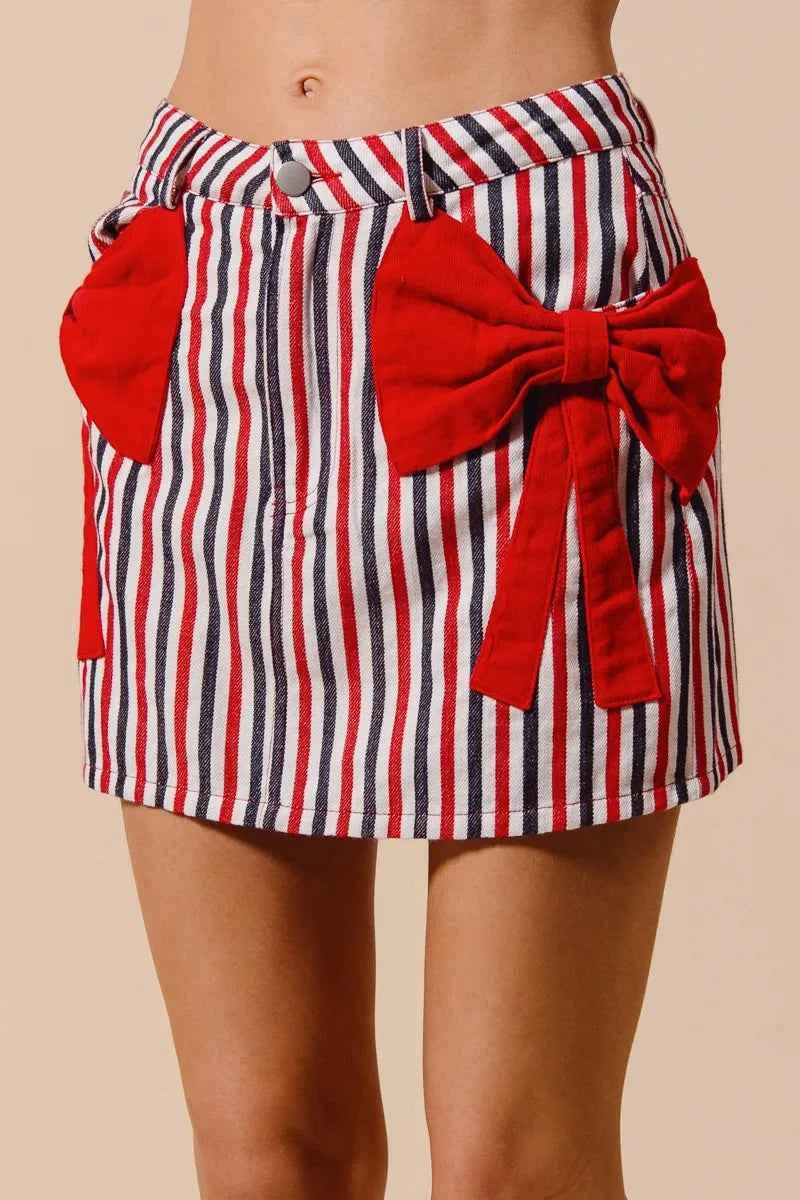 SO ME Contrast Bow Knot Pocket Fourth Of July Denim Skirt 86c8fe9a3ab34b6b94bb6f93f3bc6eb0-Max-Origin