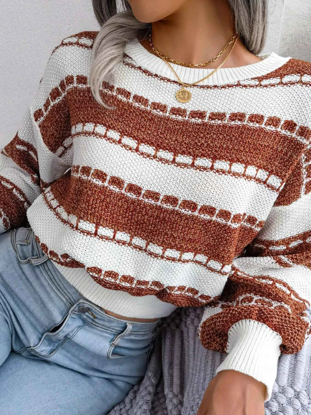 Color Block Round Neck Cropped Sweater Caramel 8713ae36-0722-4dbb-a46e-b4ad14121ee8-Max-Origin