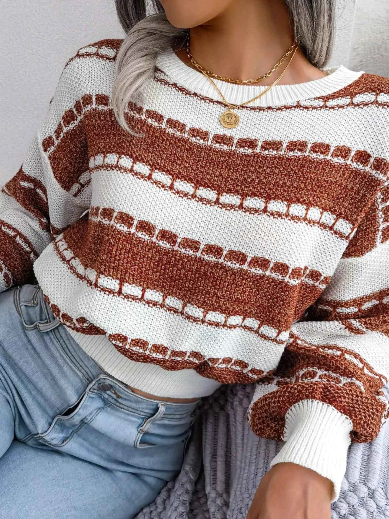 Color Block Round Neck Cropped Sweater Caramel 8713ae36-0722-4dbb-a46e-b4ad14121ee8-Max-Origin