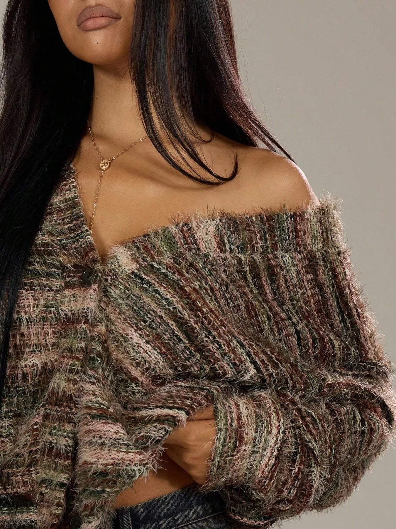 V-Neck Long Sleeve Cardigan 8778e4d6-59d2-4cd0-98e9-bcbd159723f3-Max-Origin
