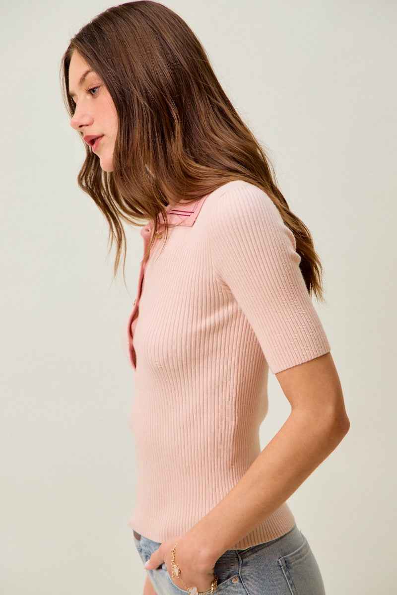 SO ME Contrast Collar Stretchy Rib Knit Short Sleeve Top 87a6127cca7c4d8ba28454a009b270b8-Max