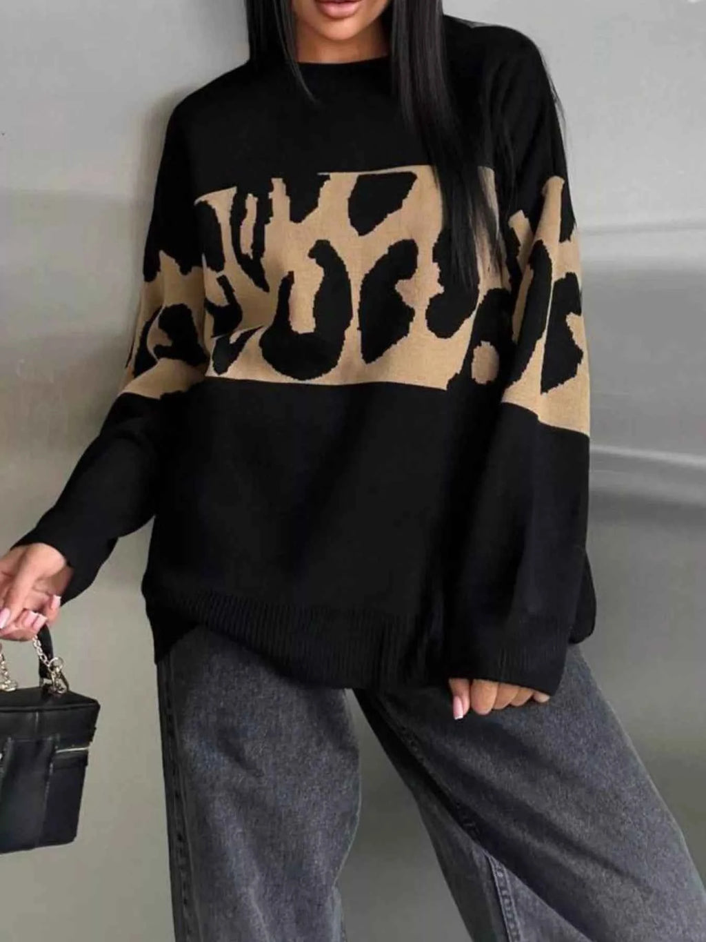 Leopard Color Block Round Neck Sweater 87c64b7c-7bad-4105-abf6-163bf7de3d0c-Max-Origin