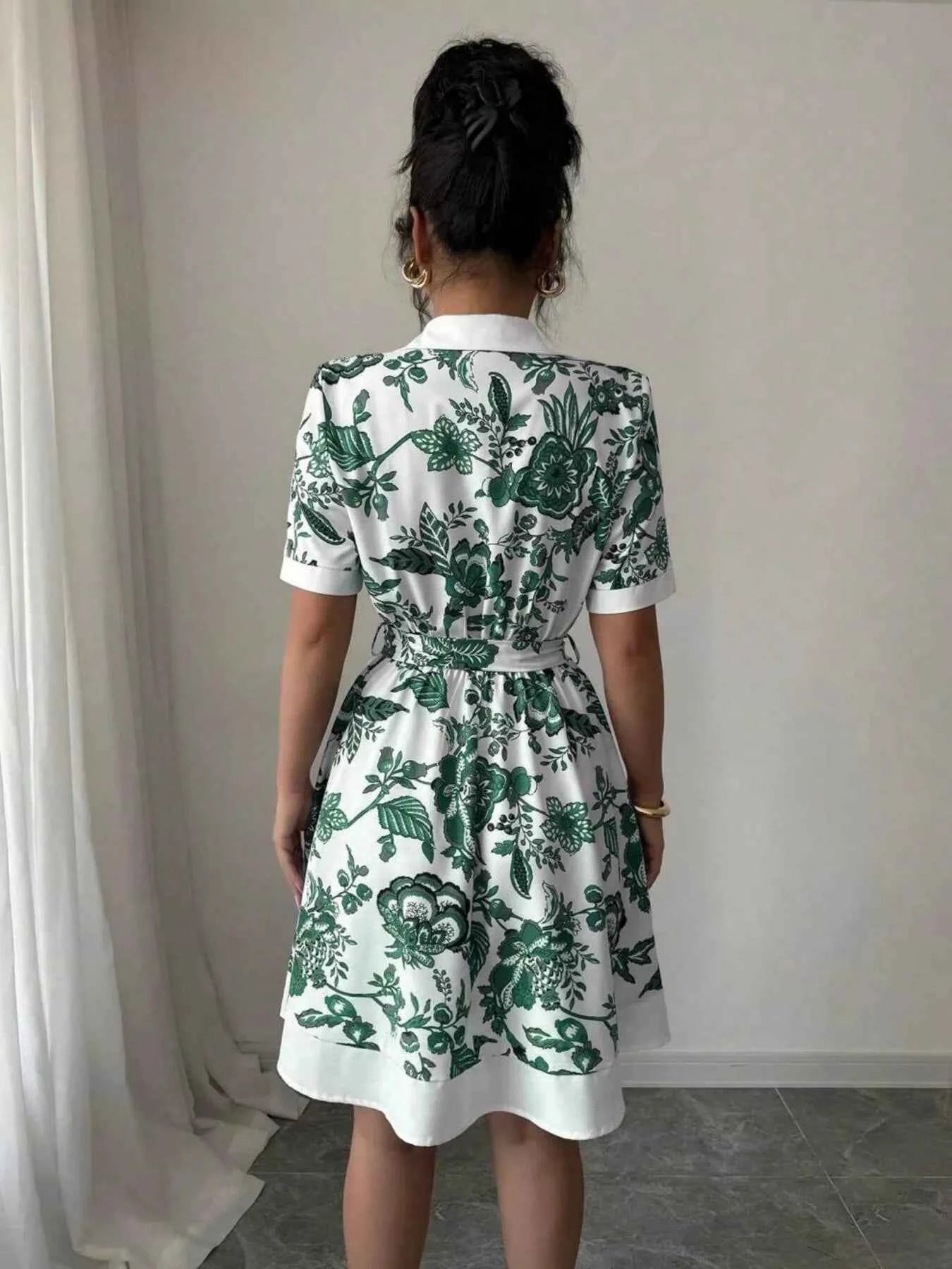 Floral Print Button-Front Shirt Dress 87f2341a36e8485fbae1f29d7e9b2725-Max-Origin