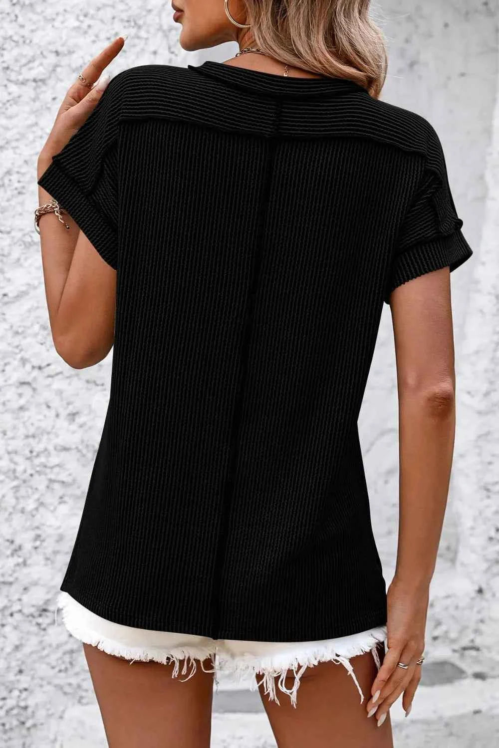 Mandy Striped Round Neck Short Sleeve T-Shirt 882c3c25-8920-4293-b157-afbe22c1efed-Max