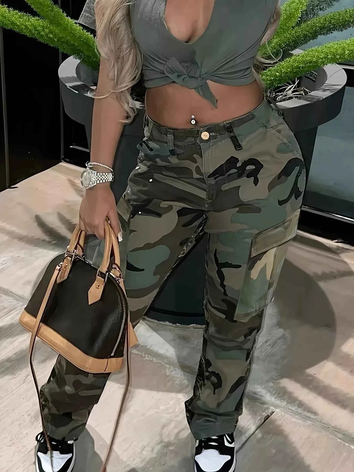 Camouflage Cargo Pants 8850b141266c4f1bb7ac4f92fb2a0c67-Max-Origin