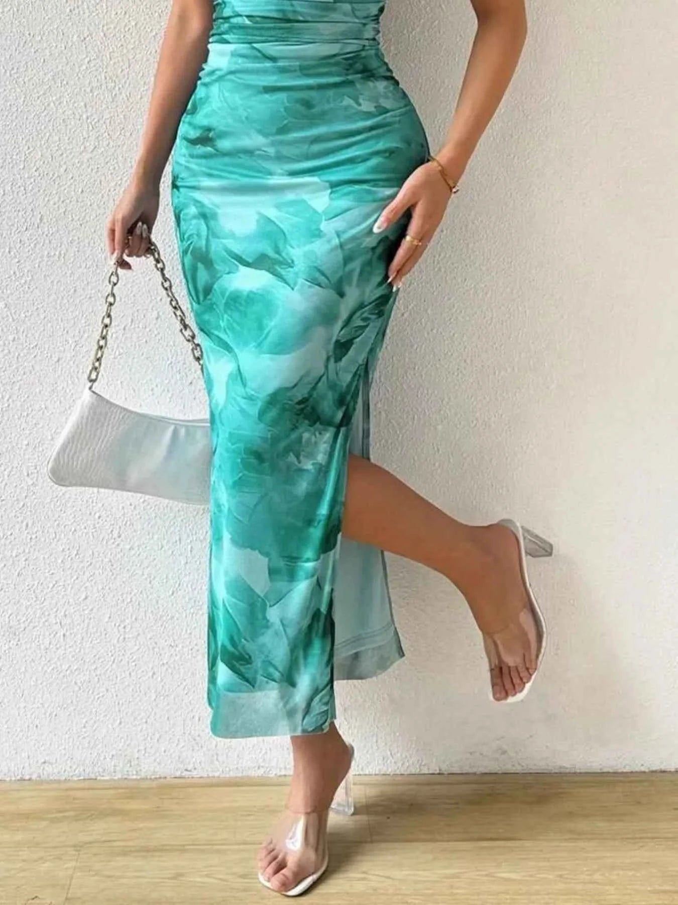 Printed Side Slit Tube Dress 8873909e-0d47-49df-9212-a7cfe13eae47-Max-Origin