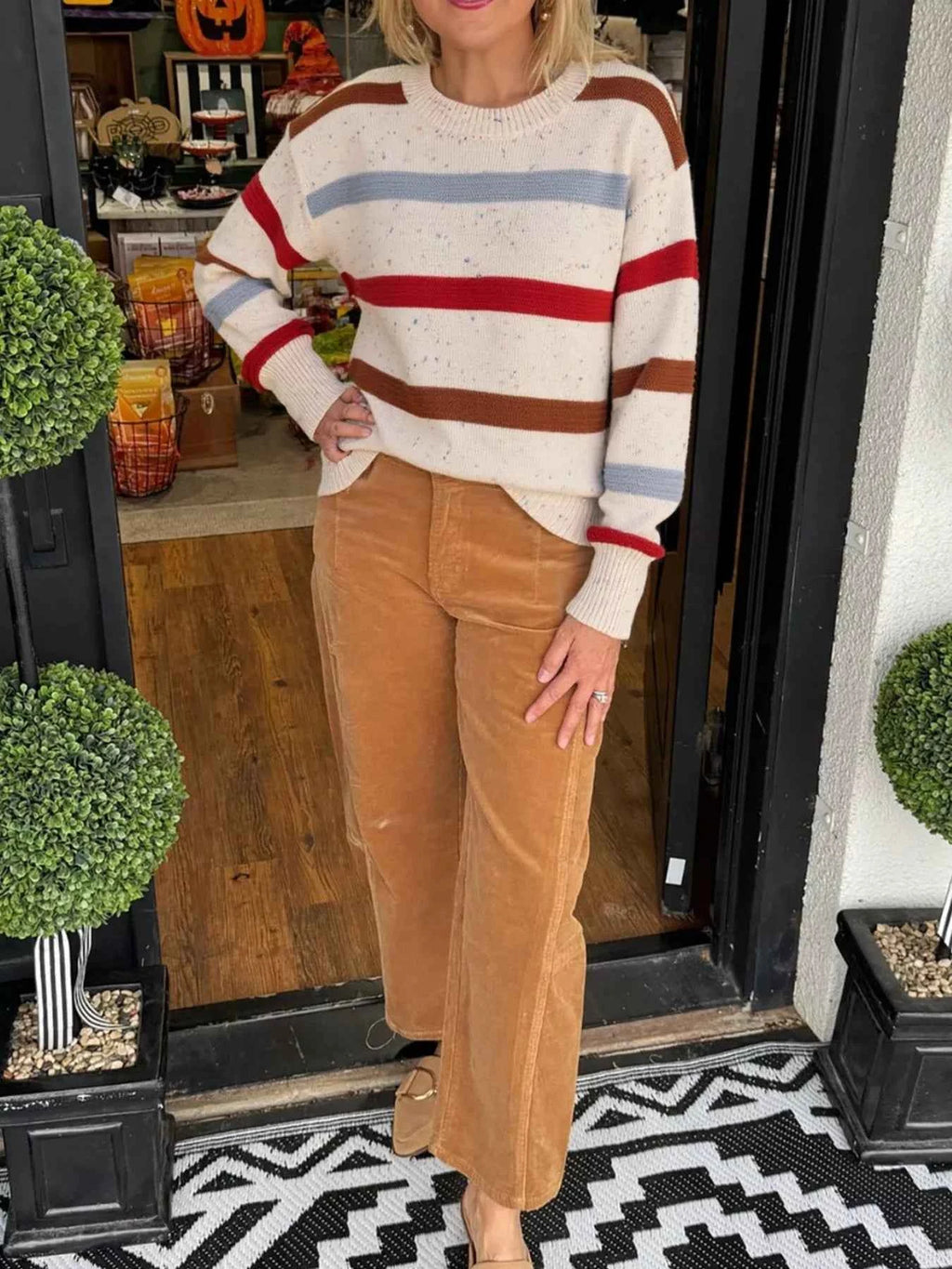 Striped Crew Neck Long Sleeve Sweater 891b4469-0180-4d1c-b9f7-6945664786f6-Max-Origin