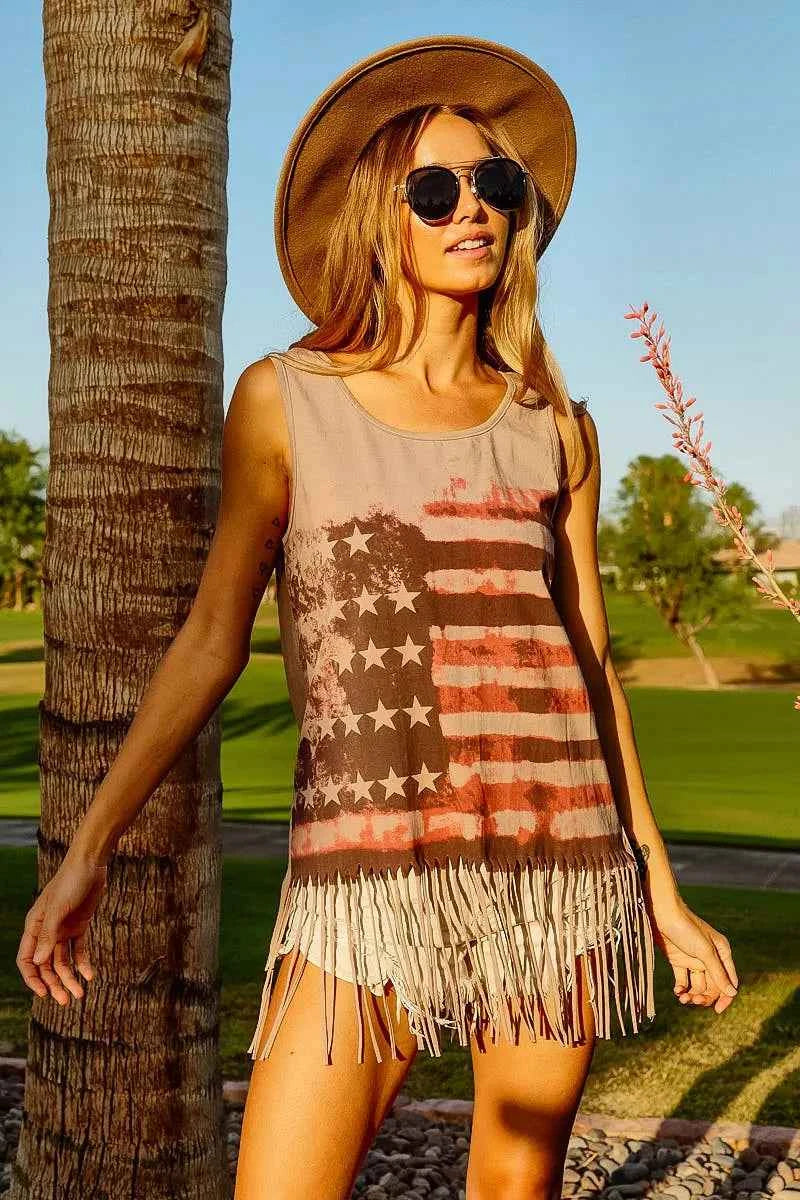BiBi American Flag Print Knit Sleeveless Top 8928dcfd607a4966912f2a69abdd3078-Max-Origin