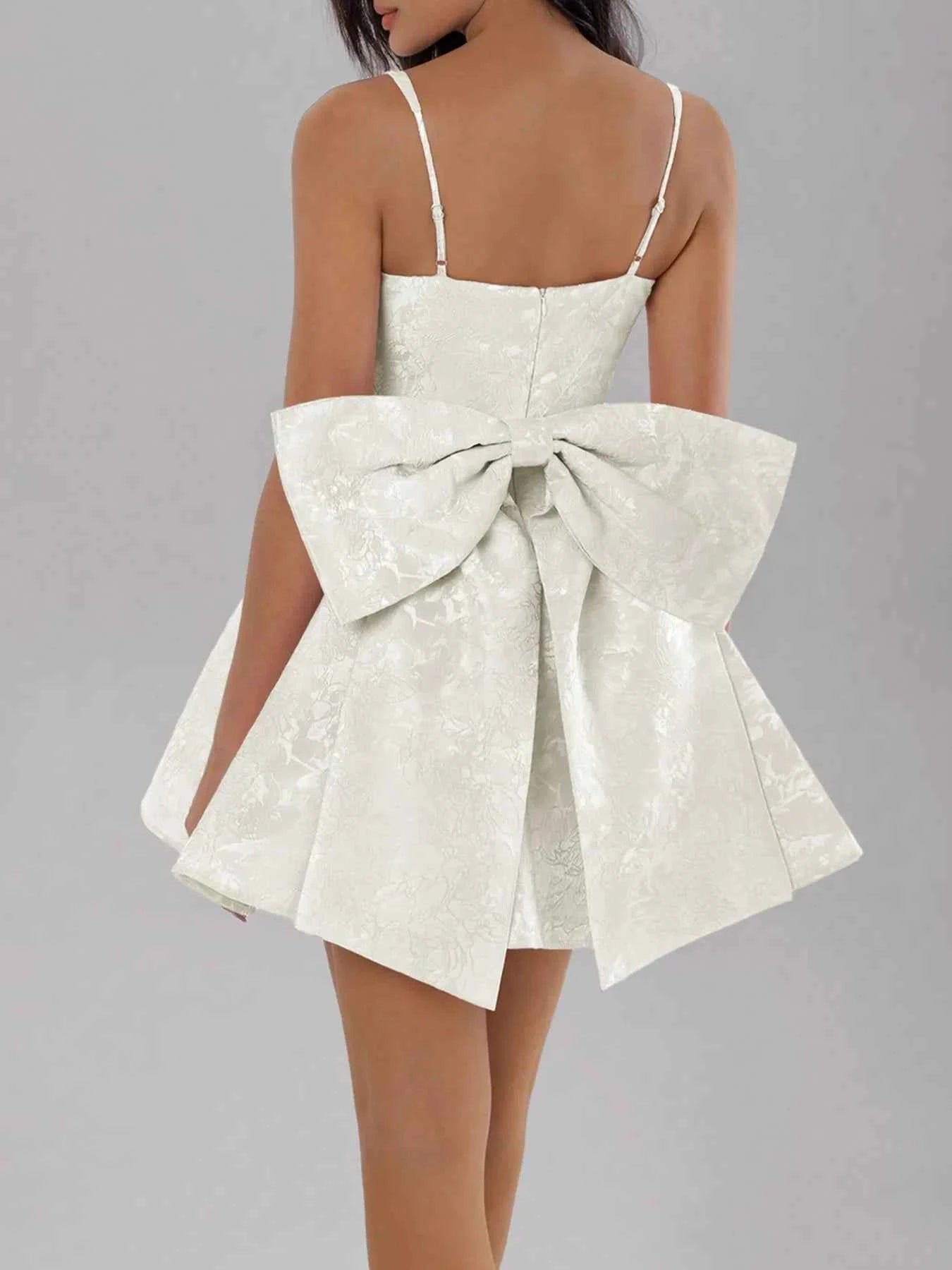 Bow Back Sweetheart Neck Cami Dress 89467717-5ae7-4518-916e-003ceeb735ff-Max-Origin