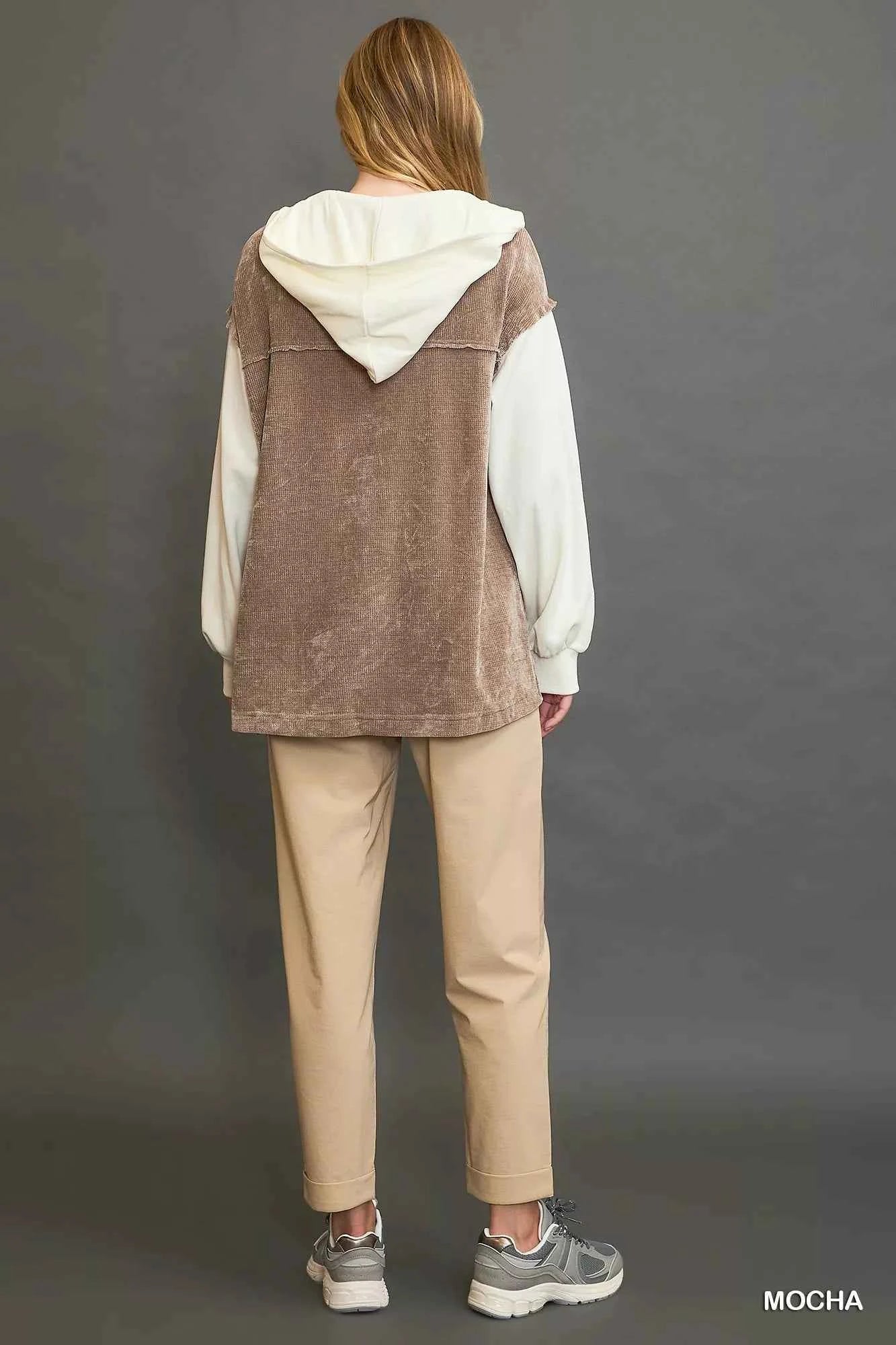 Umgee Contrast Hooded Chenille Jacket 8976b7e7-ac58-4927-8d61-53e25c3d4b5d-Max-Origin