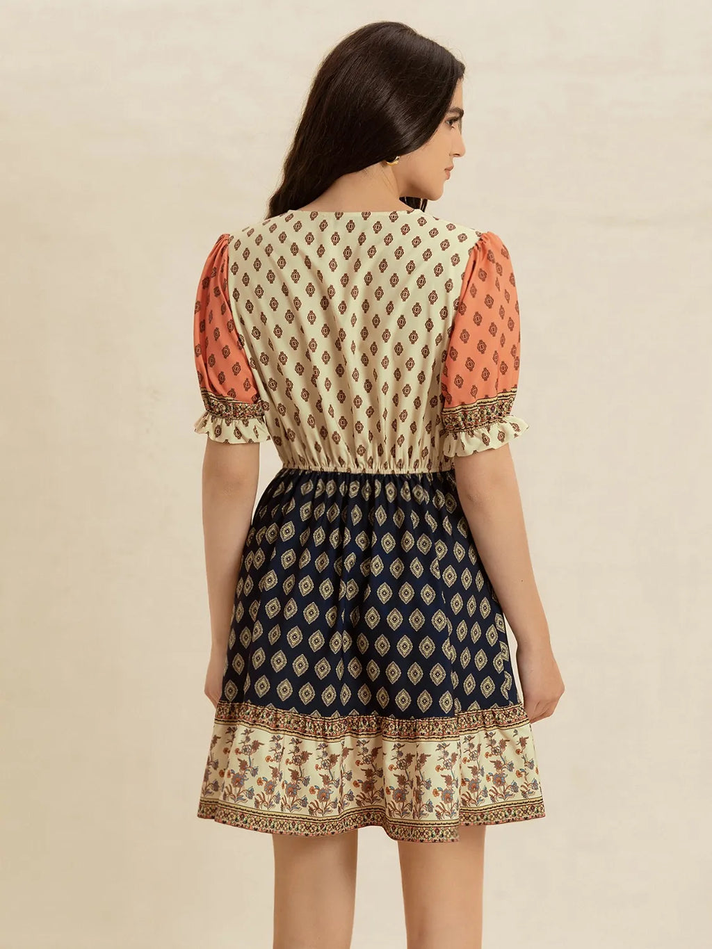 Printed V-Neck Short Sleeve Dress 89e22a92-db4f-4963-ab49-0be652cbdde1-Max-Origin