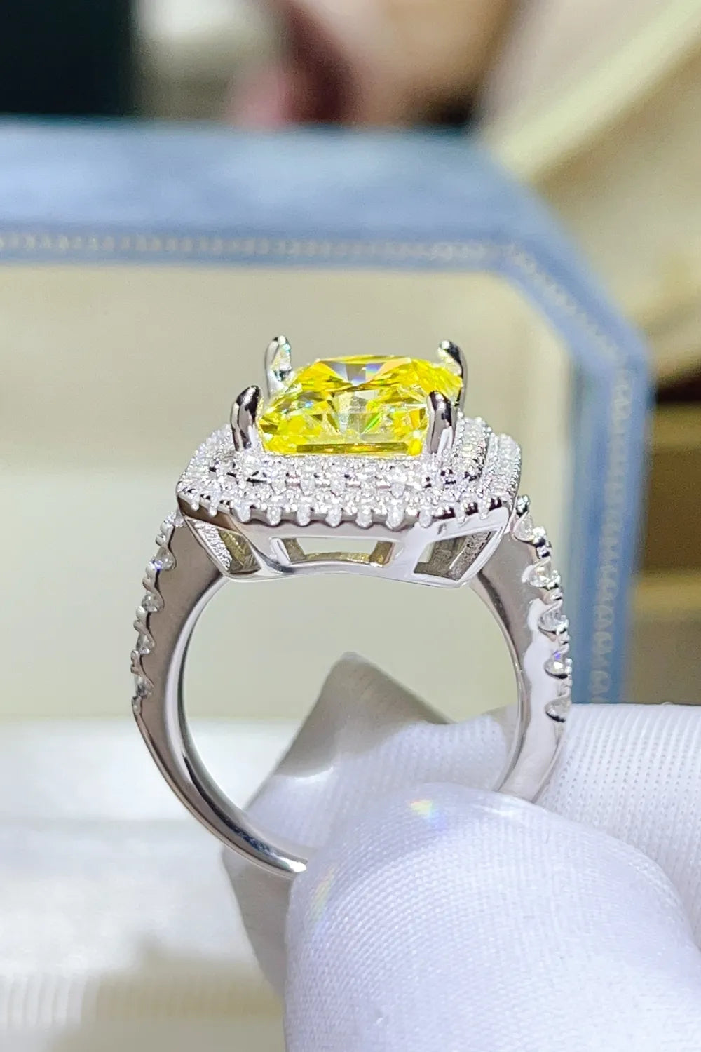2 Carat Moissanite 925 Sterling Silver Ring 8a032cc6-0af8-4d61-ae1f-746c007c6e30-Max
