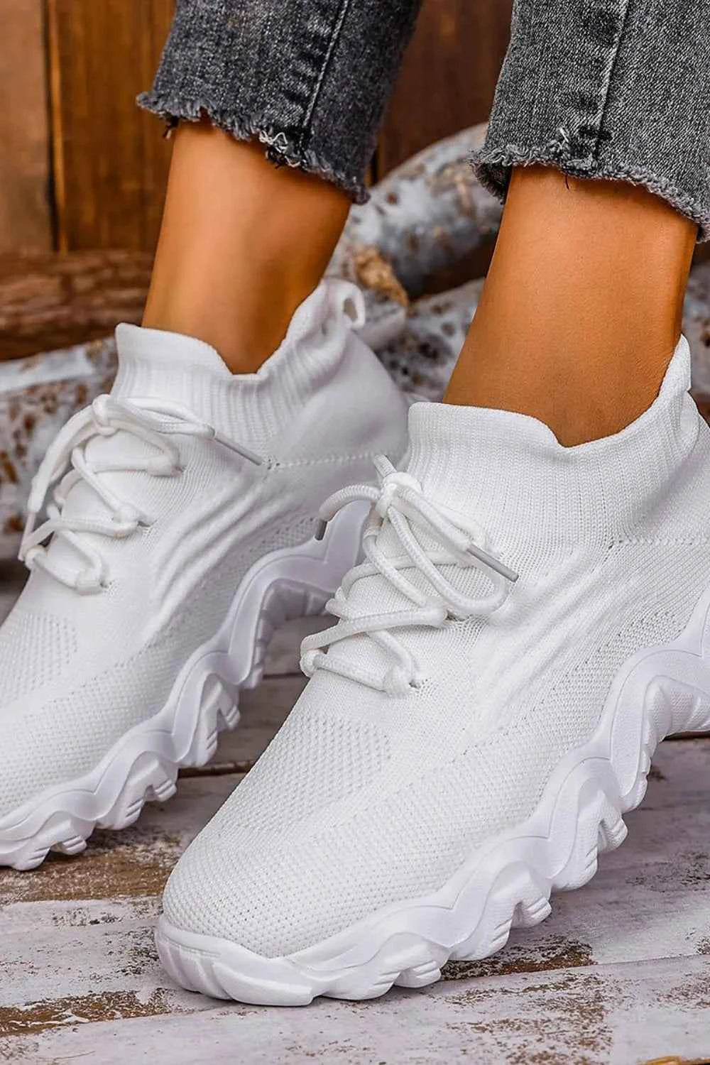 Mesh Lace-Up Round Toe Athletic 8a4b57be-5c28-42af-92f9-310050b1c071-Max