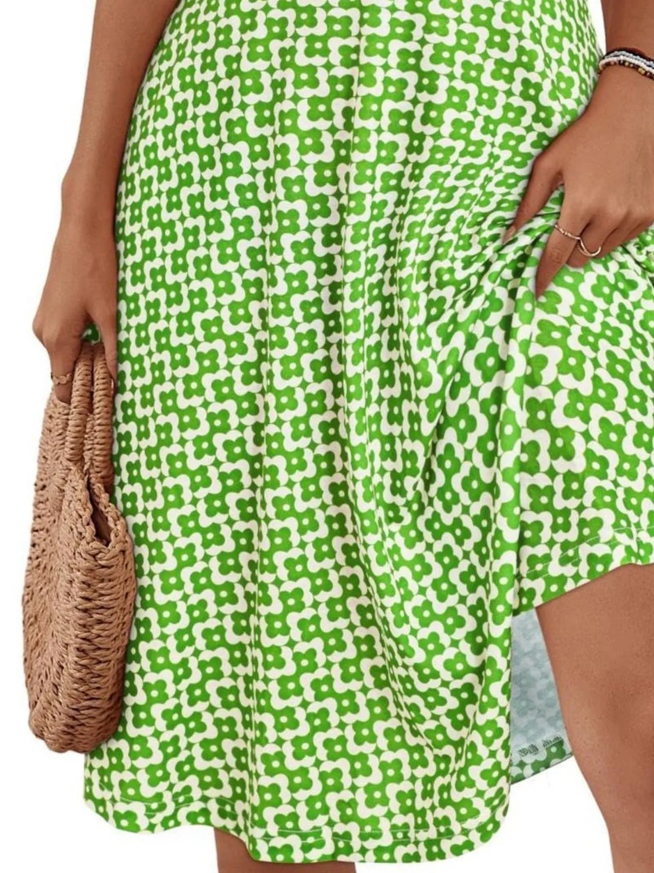 Printed Halter Neck Dress 8aea7c30-d08d-423f-95f4-54b2c5ecfb46-Max-Origin