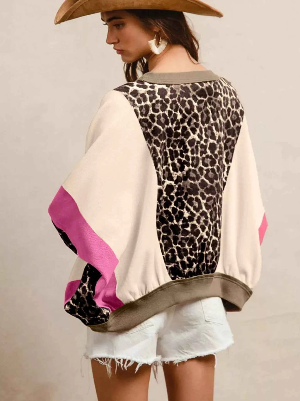 Leopard Print Color Block Round Neck Top 8b2335fa-9738-48ad-9464-95d02c09d27a-Max-Origin