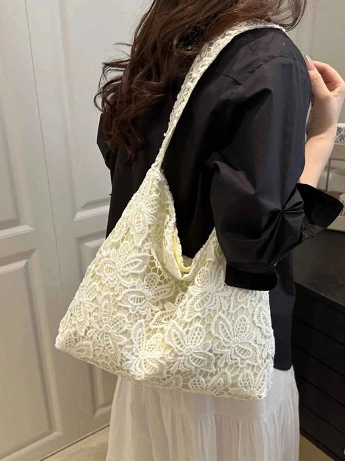 Lace Pattern Shoulder Bag 8b468bf2-1f37-436a-9014-92ebea2de570-Max-Origin