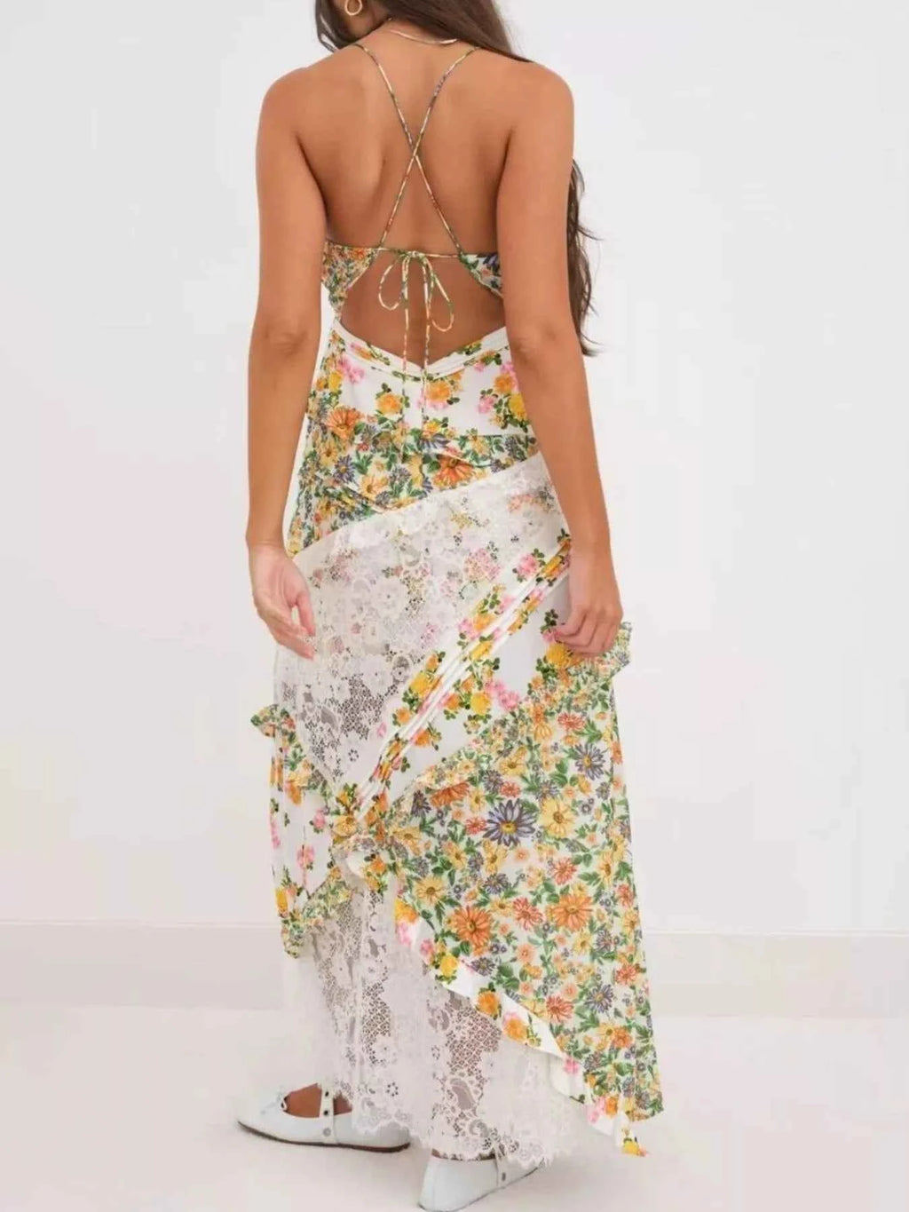 Lace Detail Ruffled Floral V-Neck Maxi Dress 8b58187b-2270-4738-abe4-14b44c2b92da-Max-Origin